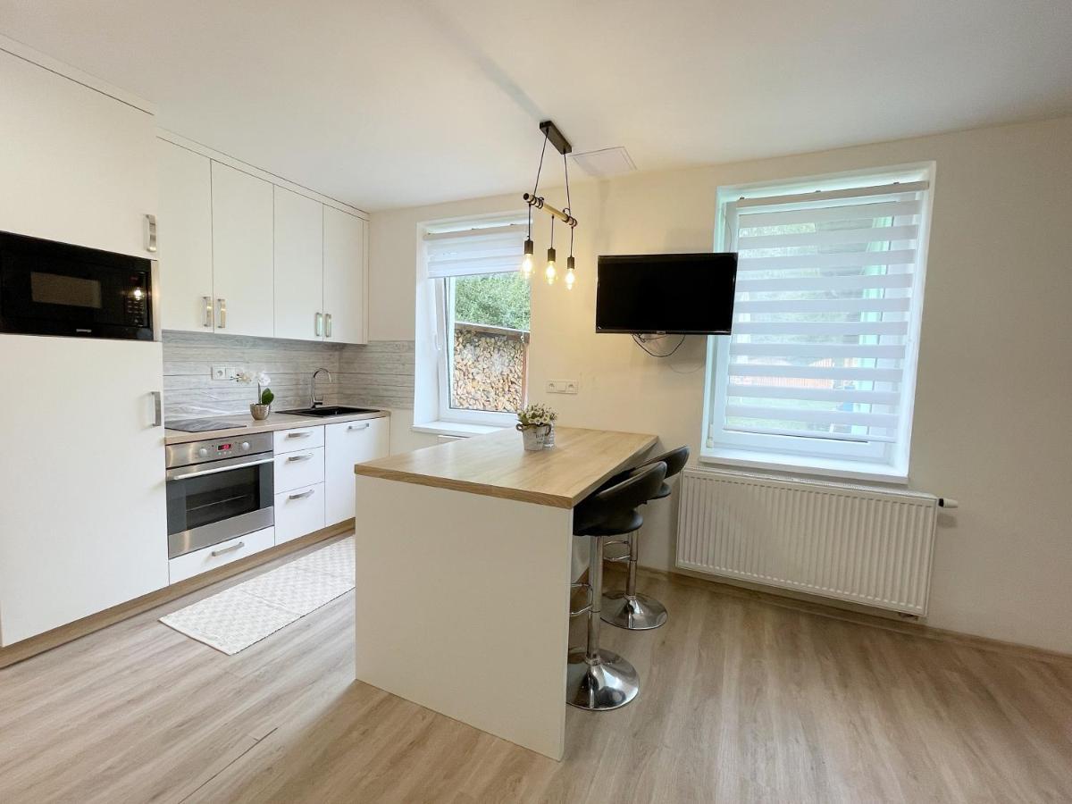 U Namesti Apartment Telc
